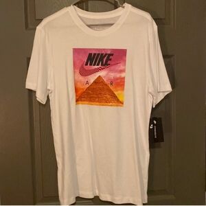 NWT Nike Air Men's Pink and Orange Pyramid Graphic Tee